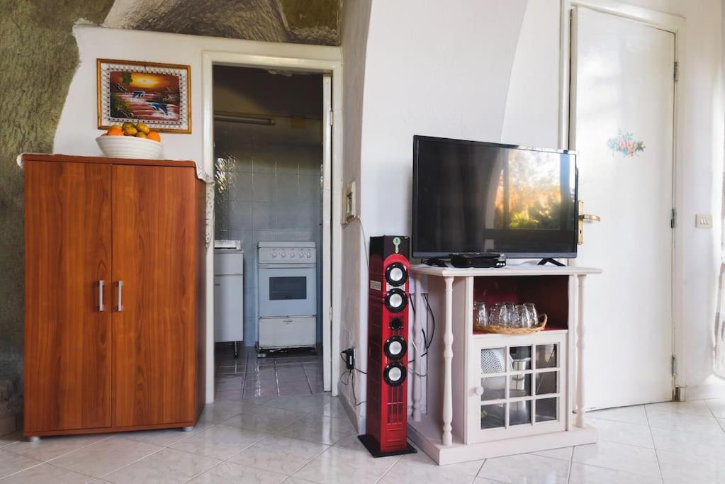 Appartamento In Pietra Di Tufo Verde Ischitana, Forio Forio di Ischia Exterior foto